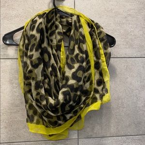 Green leopard print scarf